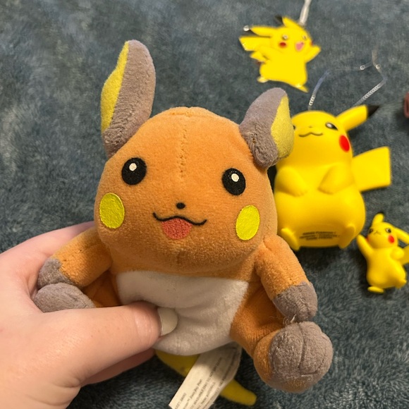 POKEMON STUFFIE ACTION FIGURE BUNDLE - Picture 5 of 11